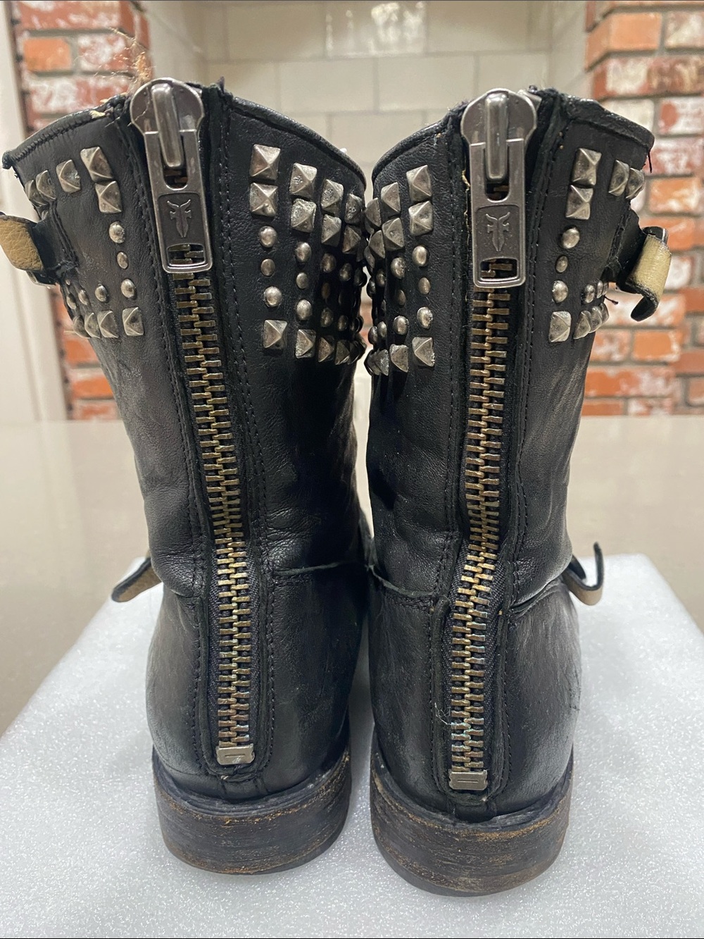 studded FRYE engineer boot womens 9/9.5 black leather - Picture 5 of 9